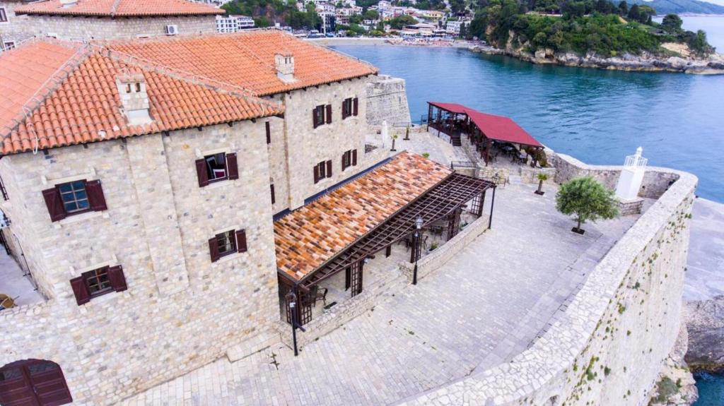 Hotel Kulla e Balshajve stari grad -Ulcinj, Crna Gora